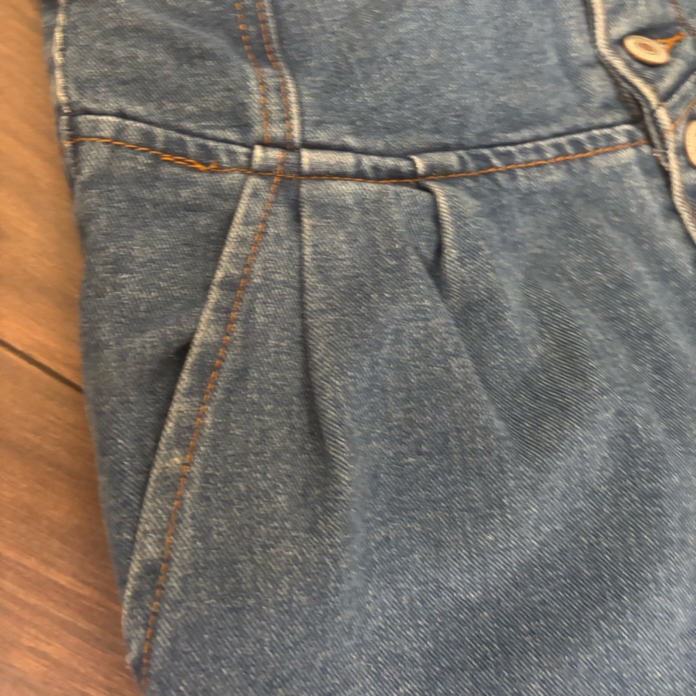 Forever 21 High-Rise Dark Blue Button-Fly Jeans - Picture 4 of 6